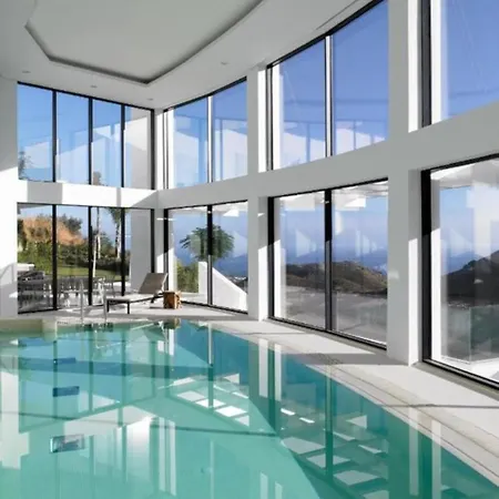 Luxury With Jacuzzi Marbella