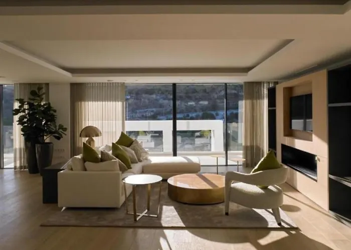 Luxury With Jacuzzi * Marbellac